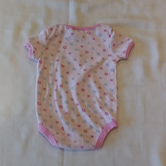 ✨4/$20 Just Born White Onesie With Pink Elephant - Picture 4 of 7